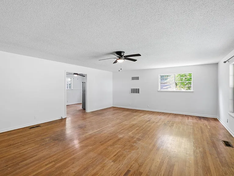 5246 Old Hixson Pike — Photo 8