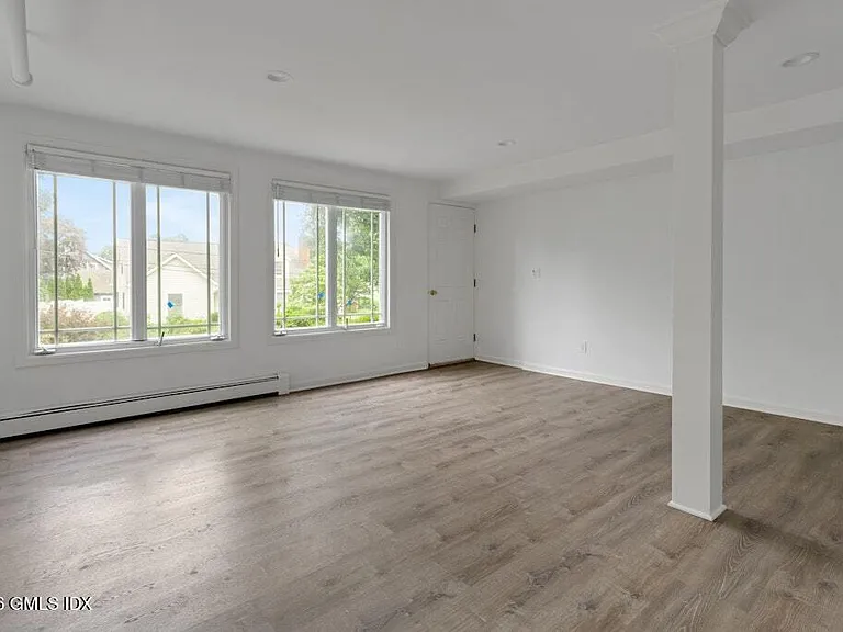 1 Hendrie Dr — Photo 28