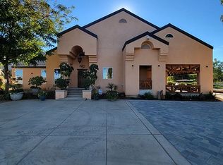 529 E Fallbrook St, Fallbrook, CA 92028