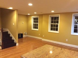 332 Manor Rd, Staten Island, NY 10314