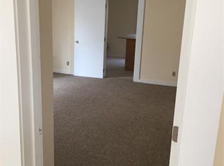 619 W Solomon St, Griffin, GA 30223