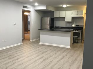 1062 W Taylor St #2F, Chicago, IL 60607