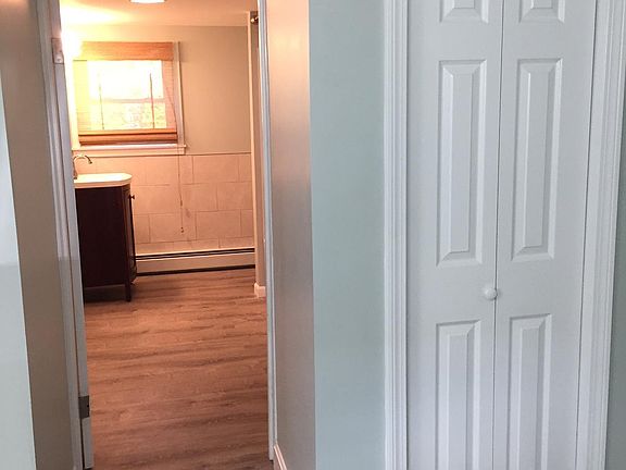 5th image of 43 Starr St #1