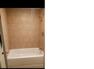 882 Chicopee St #3L, Chicopee, MA 01013