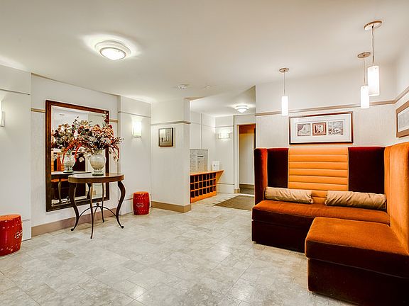 3rd image of 900 Warren Ave N APT 300