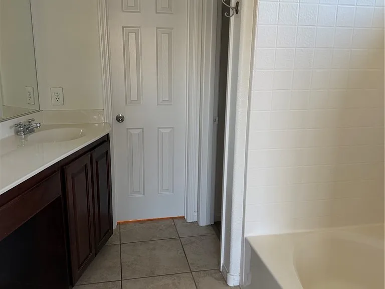 6442 Oak Savanna Ct #0 — Photo 11