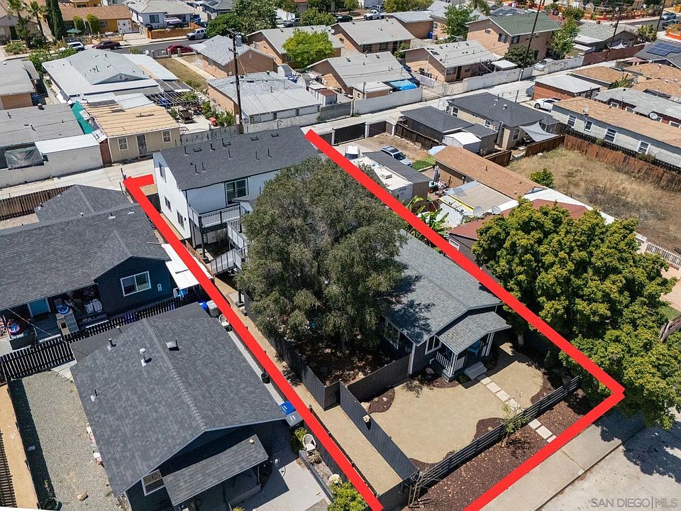 1st image of 3546-3552 47th St