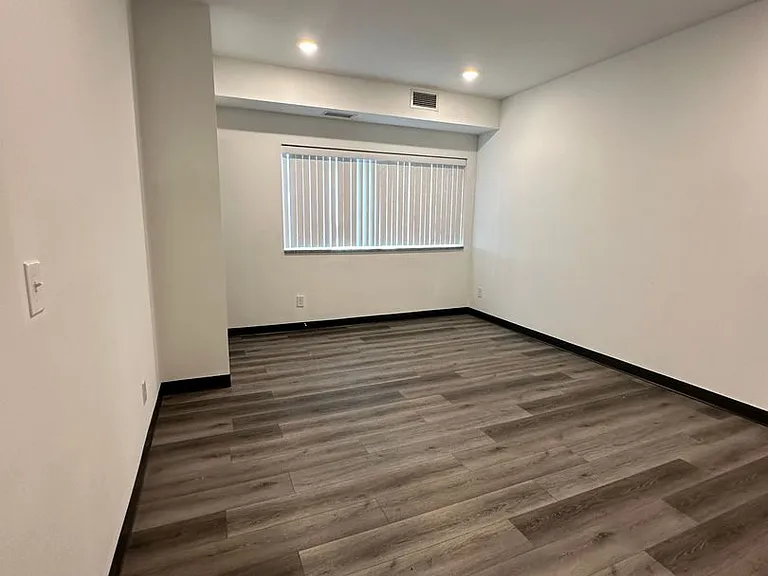 The Eastview — Photo 14