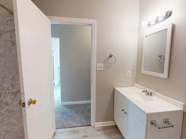 2824 Salisbury St #2 — Photo 12