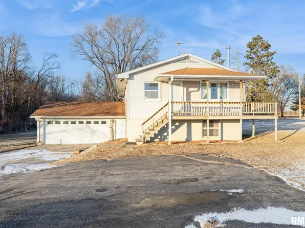 5876 Fulton Rd, Fulton, IL 61252
