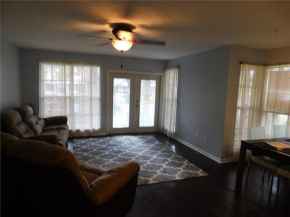 4th image of 6912 Lakeview Ct