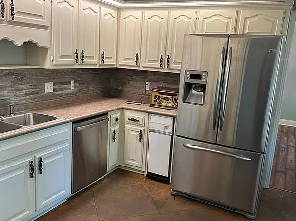 646 W Main St, Parsons, TN 38363