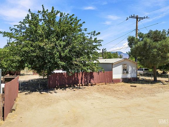 3rd image of 8857 Entrada Blvd