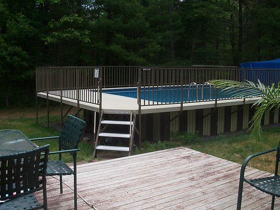 AG pool off custom deck