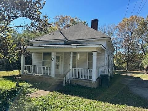 2nd image of 434 Childers St