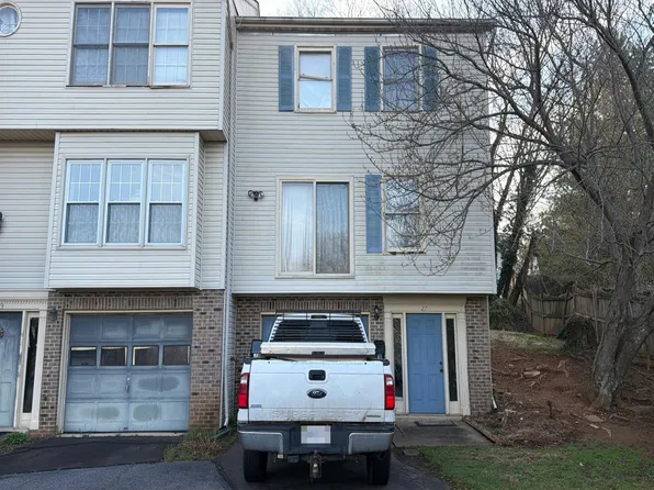 27 Fairfax St, Warrenton, VA 20186