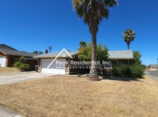 7572 El Terraza Dr, Sacramento, CA 95828