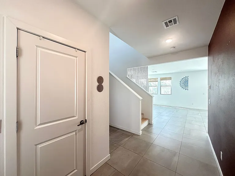 513 Monarch Ridge Ct — Photo 5