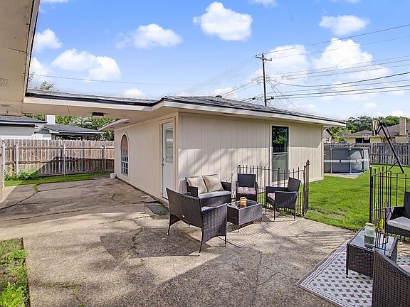 4th image of 2909 Woodmeadow Dr