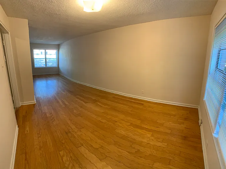 1661 Valley Ave — Photo 37