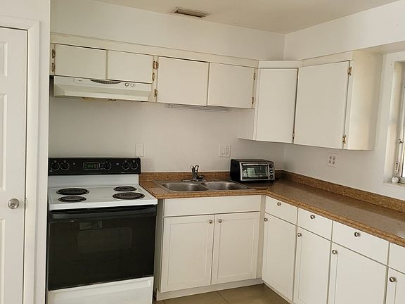 5th image of 323 Kenilworth Blvd