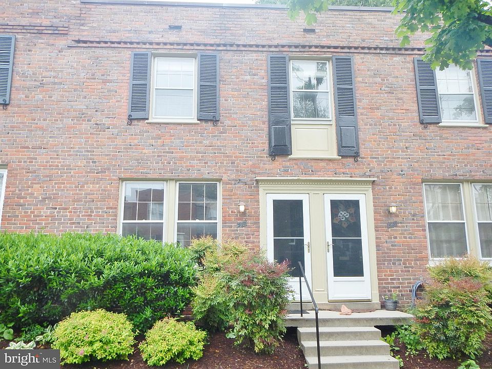 1st image of 1301 S Cleveland St APT 350