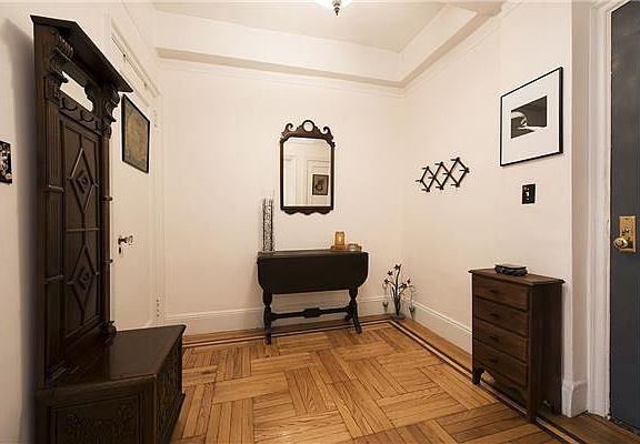 3rd image of 123 W 93rd St APT 1H