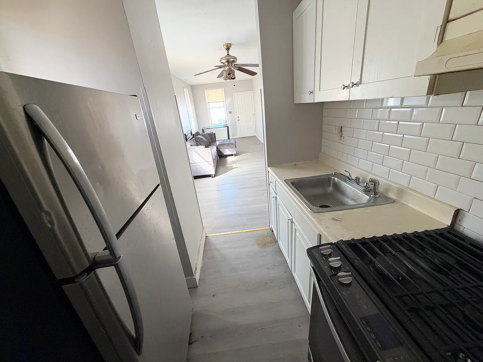 2 bed, $1,650 — Photo 2