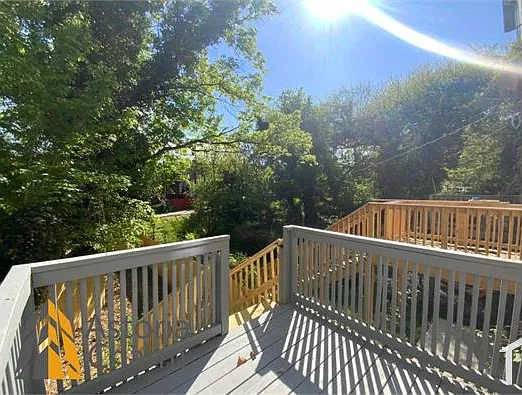 519 Beaumont Ave — Photo 14