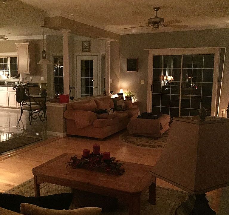 1st image of 9491 Walsingham Ln
