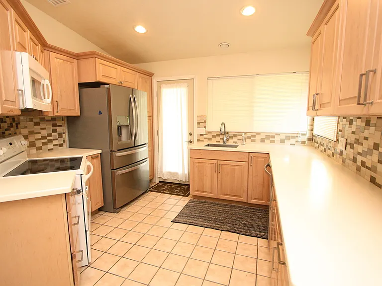 2683 W Fanbrook Rd — Photo 4