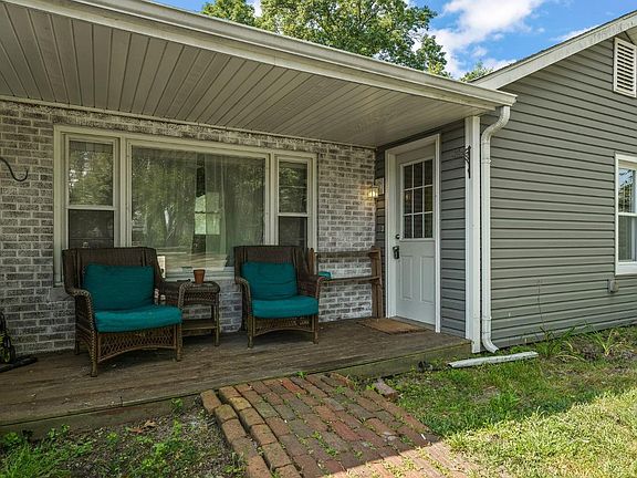 3rd image of 7013 W 137th Ln
