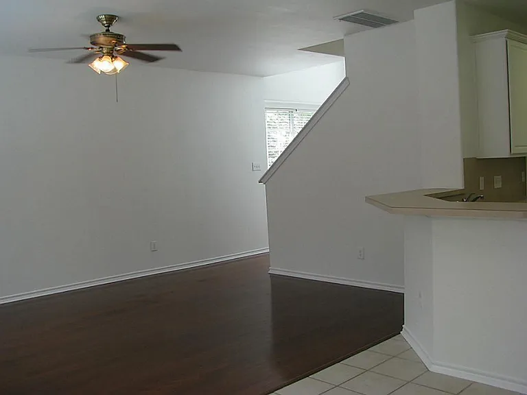 74 Blue Creek Ct — Photo 5