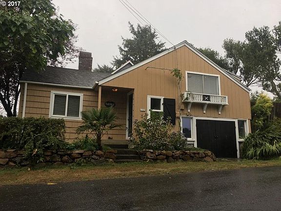2nd image of 1125 SW Galley Ave