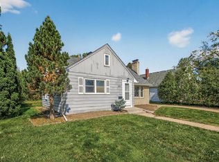 1991 3rd St E, Saint Paul, MN 55119