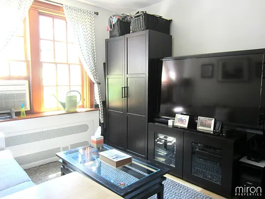 Rented by Miron Properties | media 28