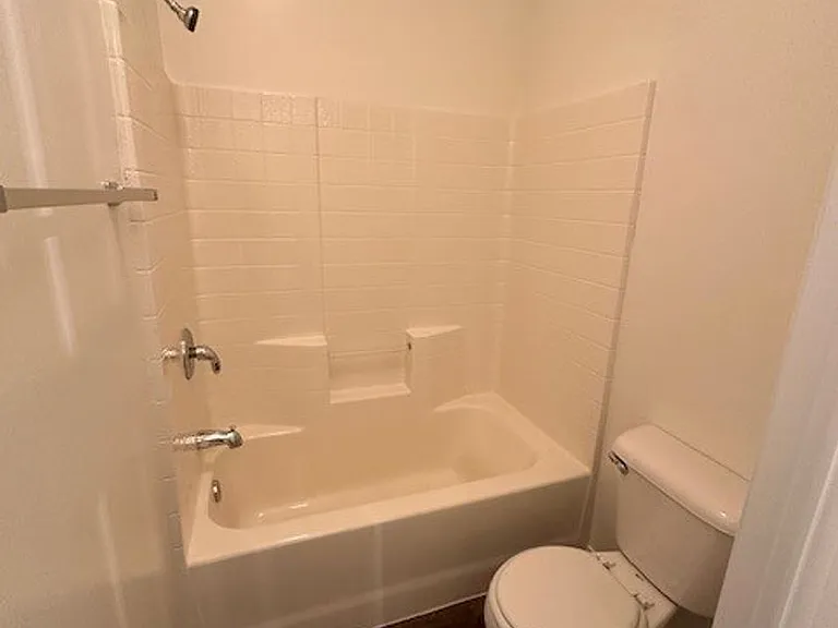 706 Orchid Dr — Photo 10