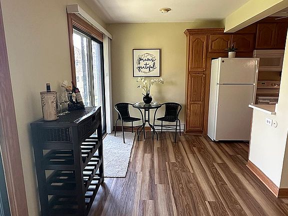 3rd image of 53 Oak Hill Colony APT 4