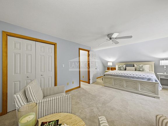 5th image of 45 Carolyn Ln
