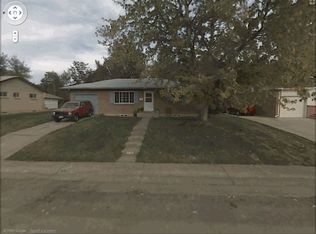 6130 Brooks Dr, Arvada, CO 80004