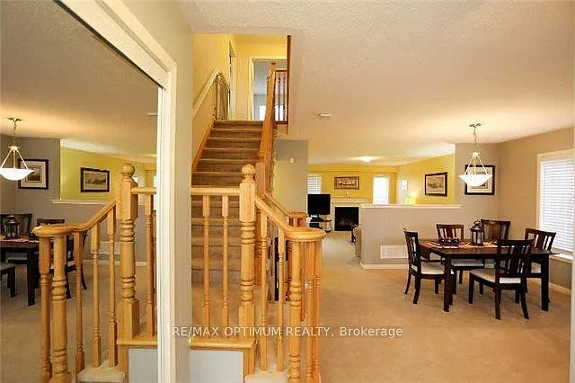 Building Photo - 30 Pantano Pl