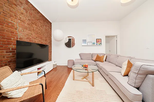 Rented by Living New York | media 16