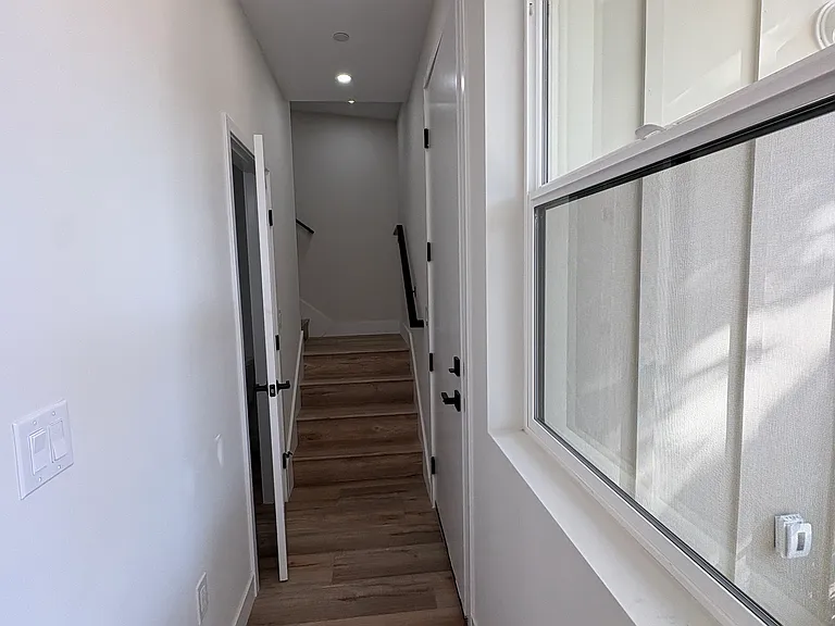 260 Donax Ave — Photo 6