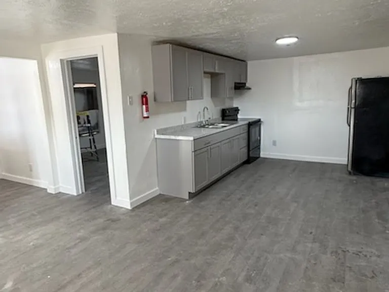 510 S Walnut St — Photo 5