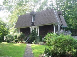 70 Midwood Rd, Branford, CT 06405