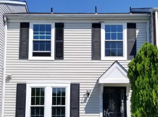39 Victoria Manor Ct, Sicklerville, NJ 08081