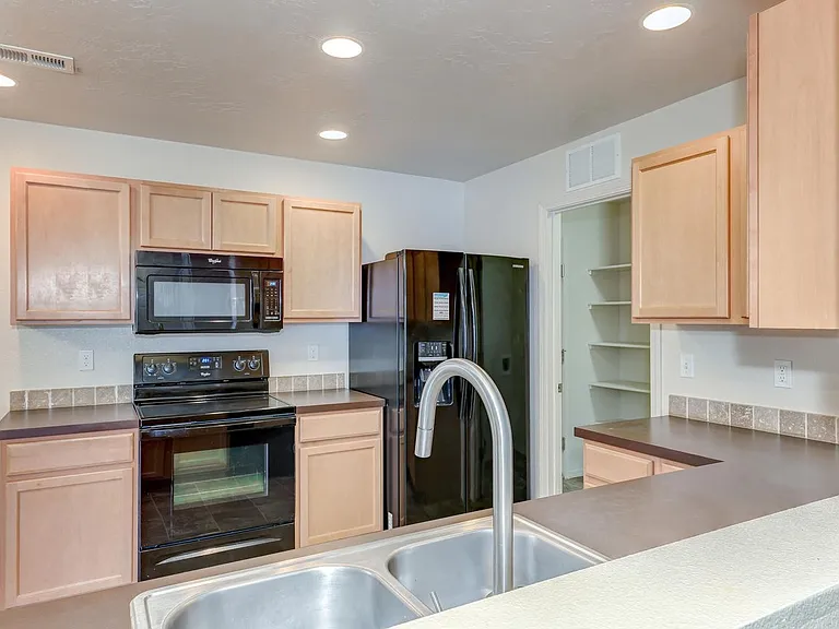 4862 S Chex Way — Photo 3