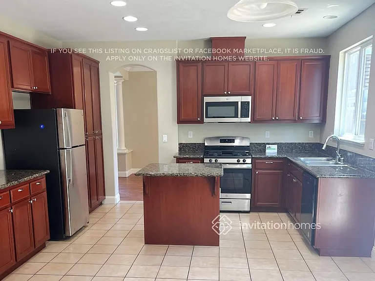 2380 Kelsey Ct — Photo 8