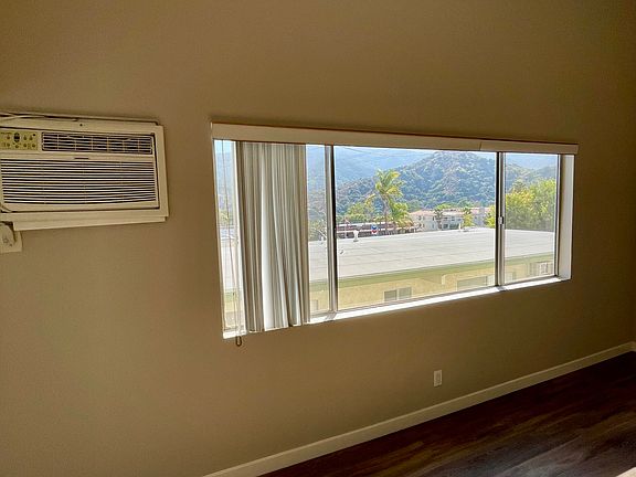 3rd image of 2754 Hermosa Ave APT 9