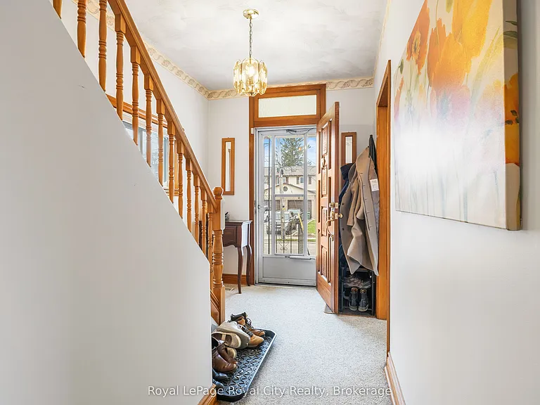 20 Crimea St — Photo 5